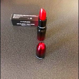 MAC lipstick - Shade ; E for Effortless -